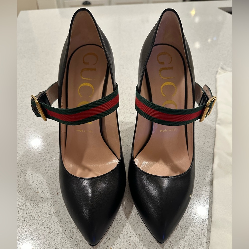 Authentic GUCCI leather Mary Jane stiletto heels